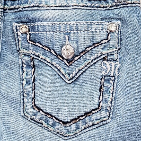 Miss Me Capri Jeans Women's Mid Rise Chunky Metallic Seams Light Wash 27 - Picture 9 of 12